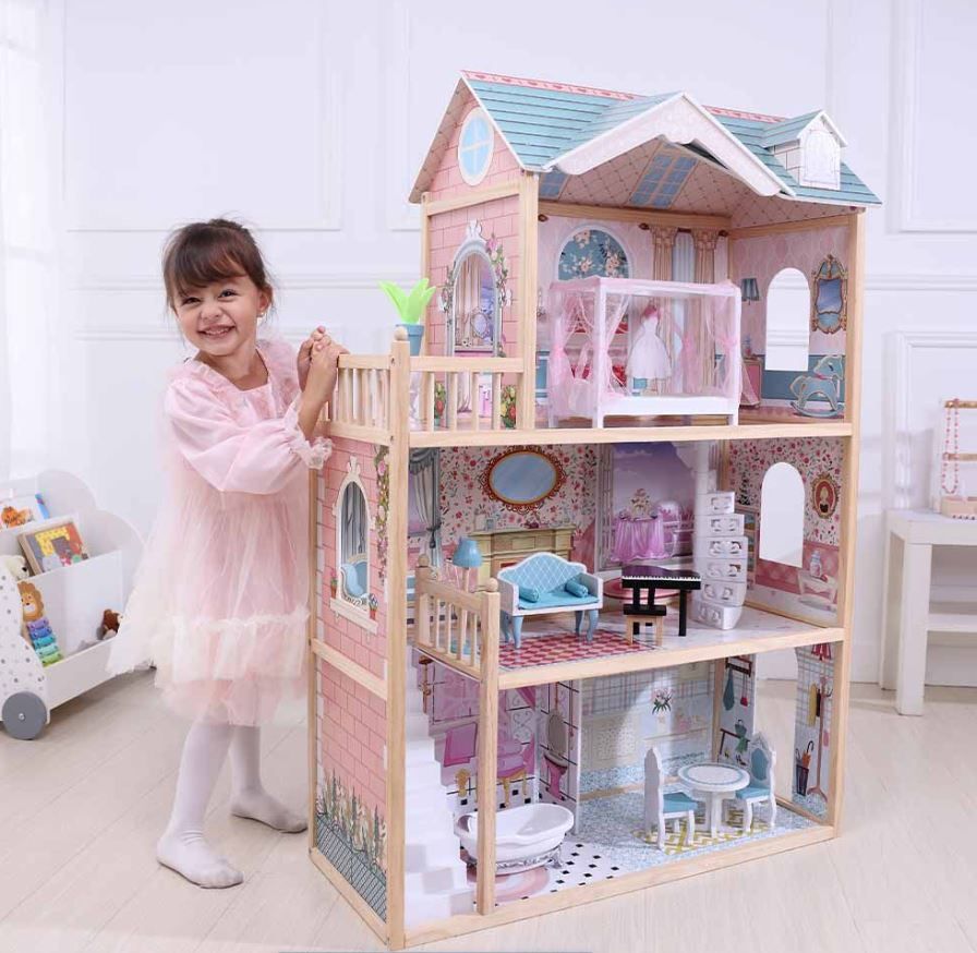 Rosa Trädockhus med LED-Belysning & Möbler - Gerardos's Toys