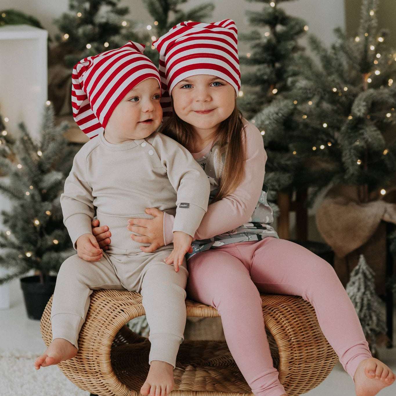 Röd & Vit Randig Nissemössa för Barn - EU tillverkad