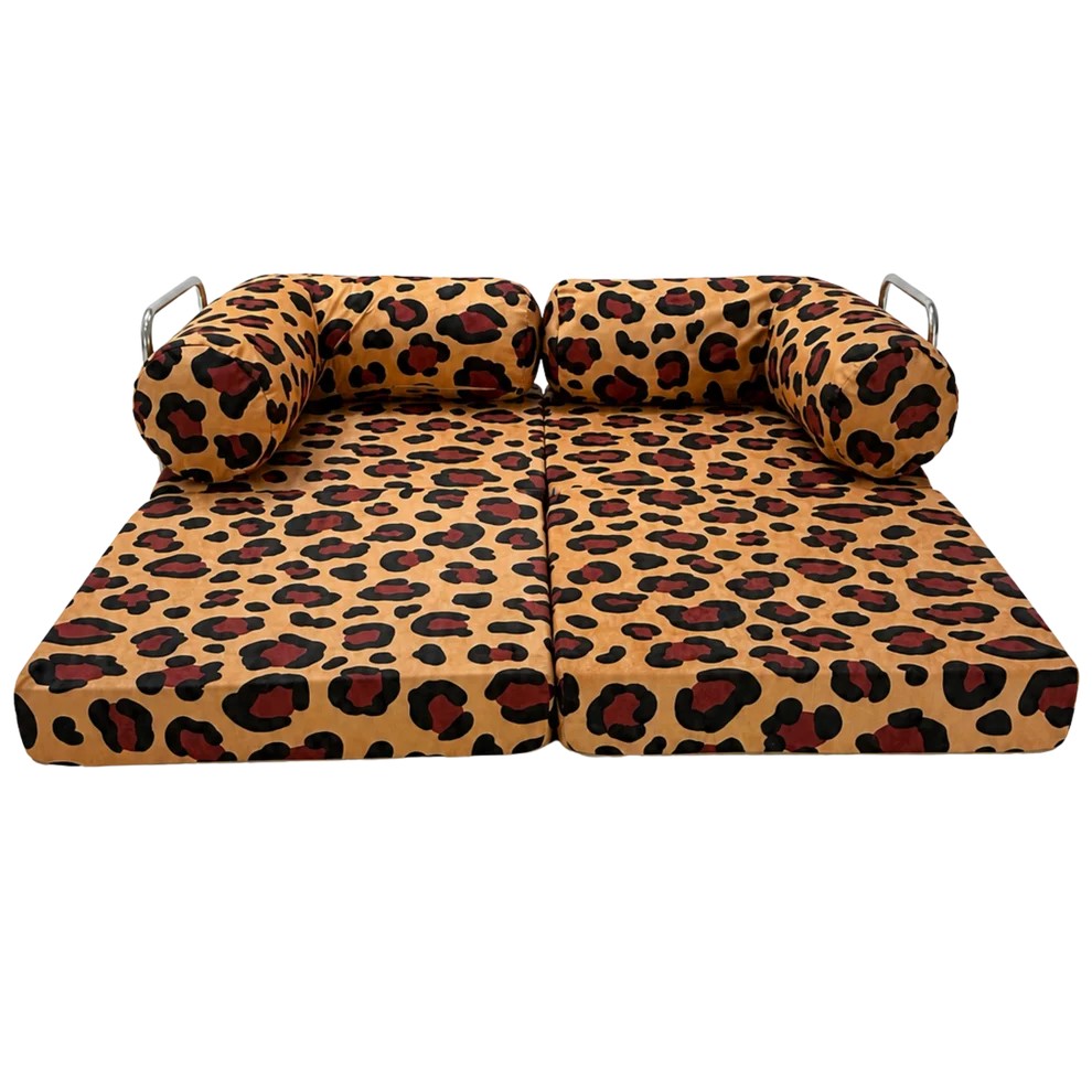 Djurmönstrad Barnsoffa / Leksoffa i Leopardmönster