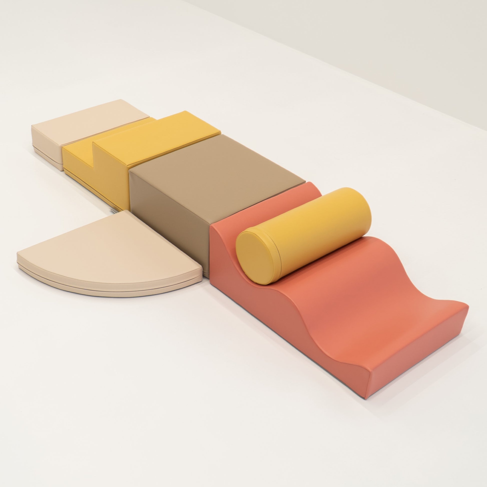 Stora Skum Byggklossar (6 olika delar) -  Aprikos, Gul & Beige Eko-Läder