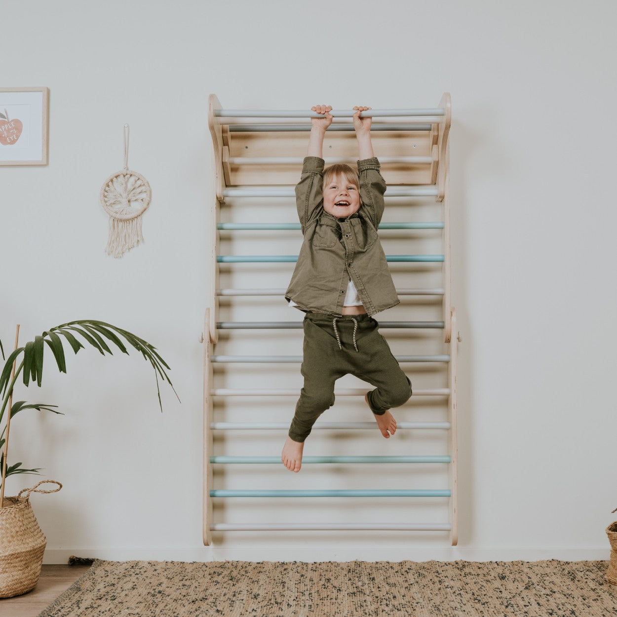 Montessori Klättertriangel / Klättervägg i Trä (6 mån–7 år) - Pastell